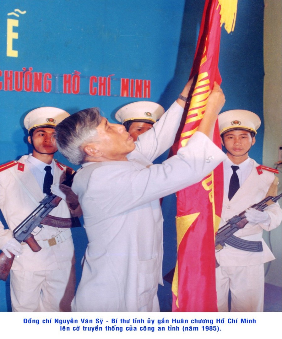 Centered image