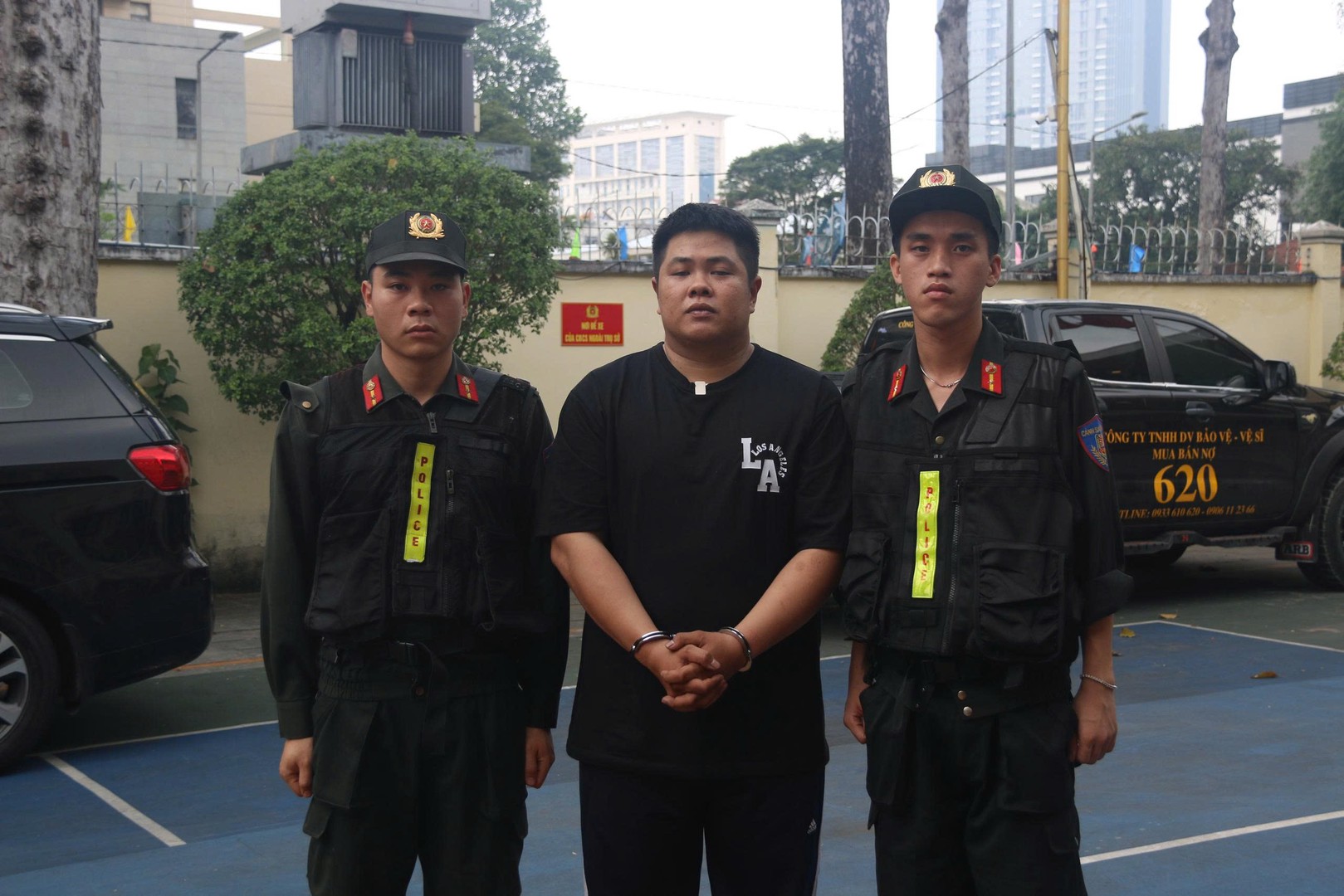 Nguyễn Hoàng Tiến.jpg