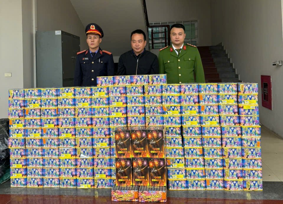 gen-h-doi tuong Tang Van Duan cung tang vat.jpg