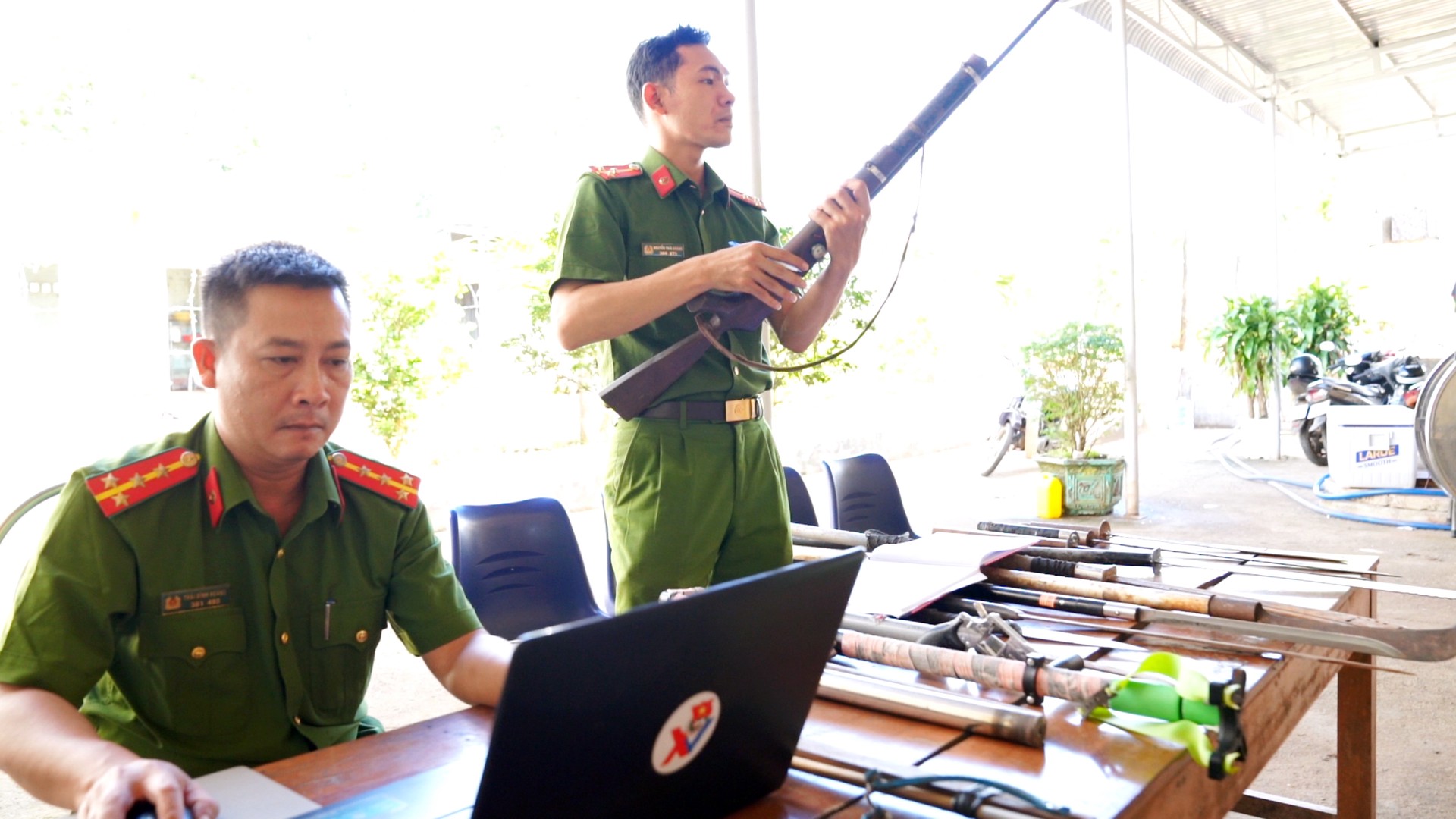 3-Sequence 02.00_00_30_24.Still002.jpg