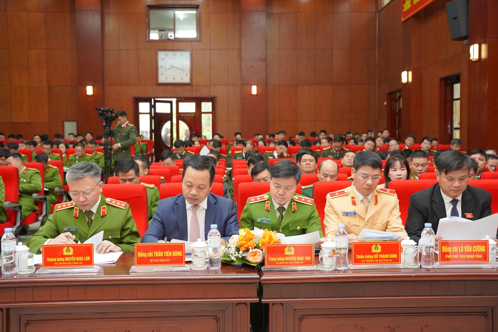 Đại biểu Quốc hội.JPG