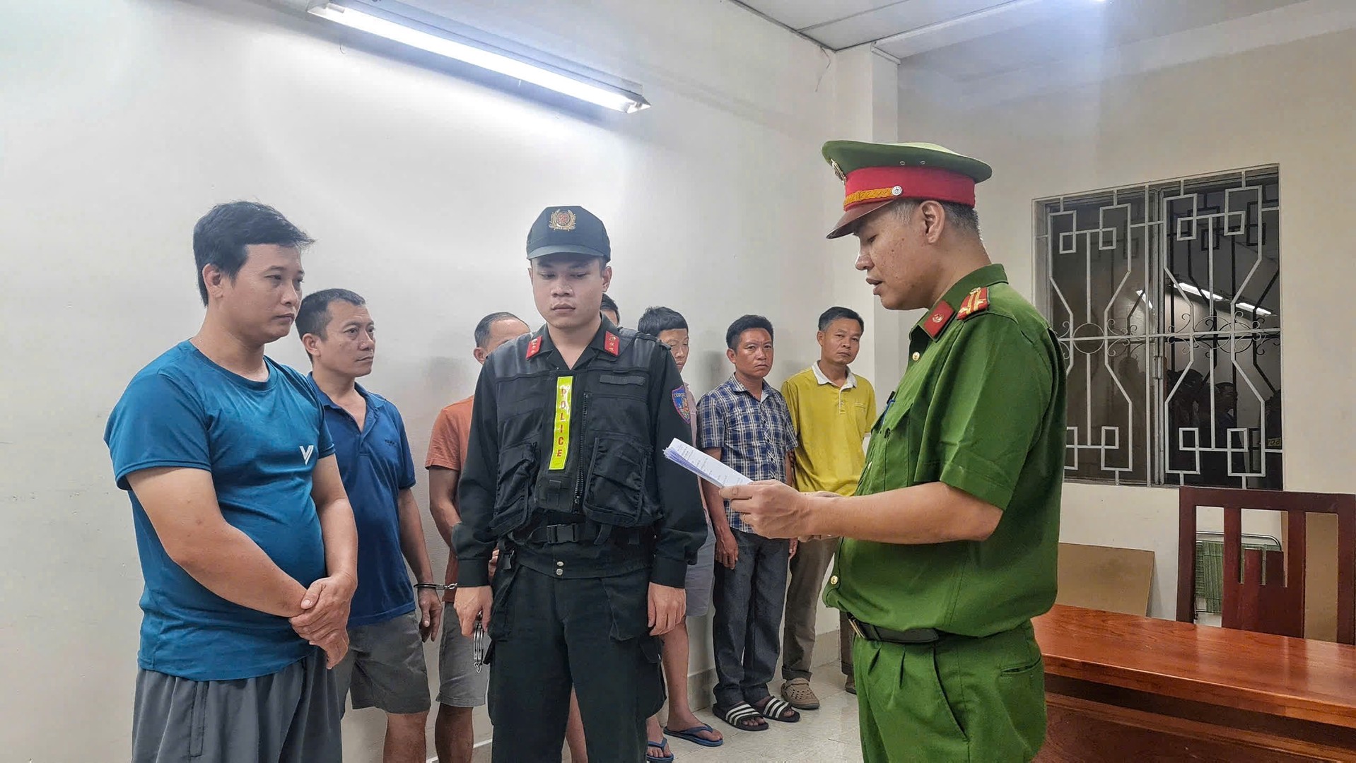 Tống đạt QĐ và Lệnh 3.jpg