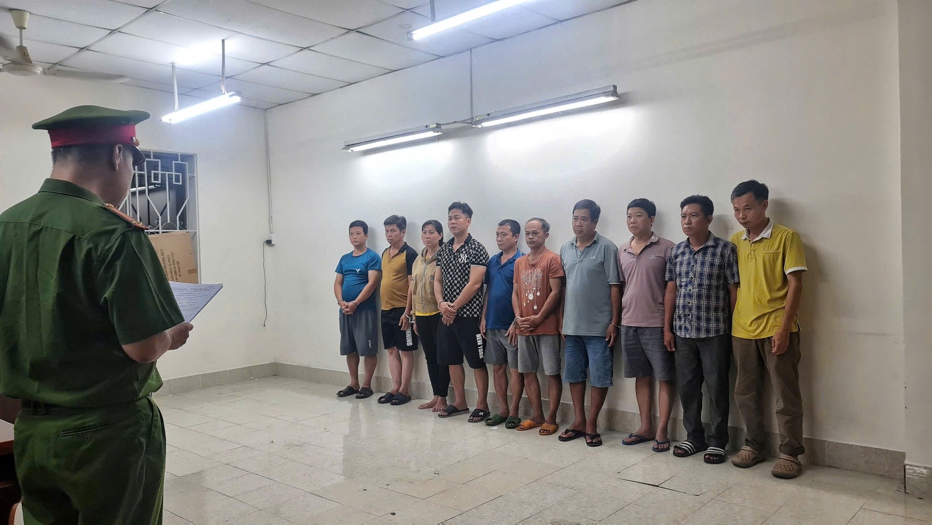 Tống đạt QĐ và Lệnh 1.jpg