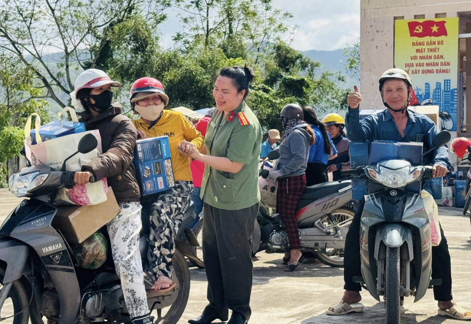 Ảnh - tặng quà ..4.jpg