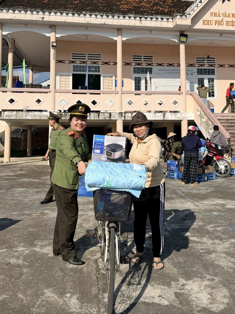 Ảnh - tặng quà ..5.jpg