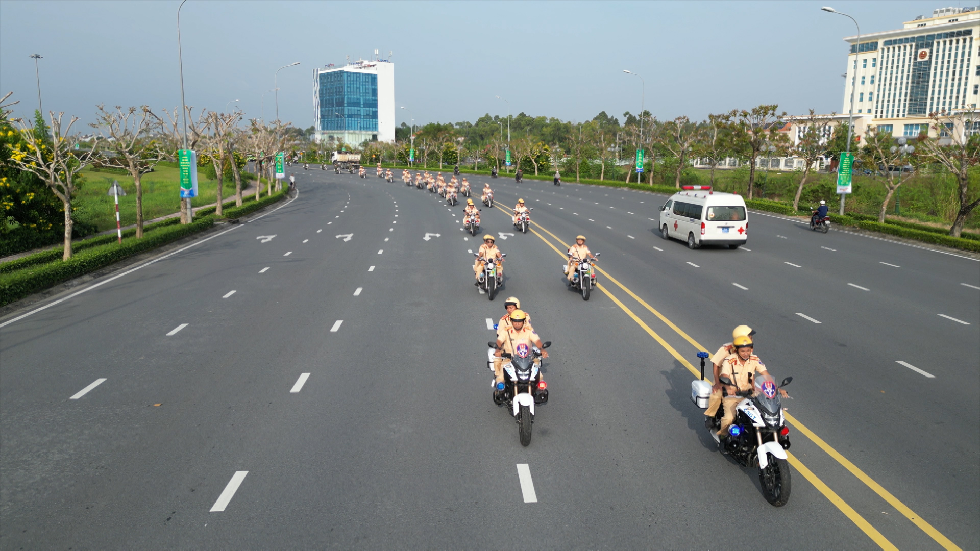 Công tác tuần tra, mật phục trên các tuyến sông luôn được các lực lượng...jpg