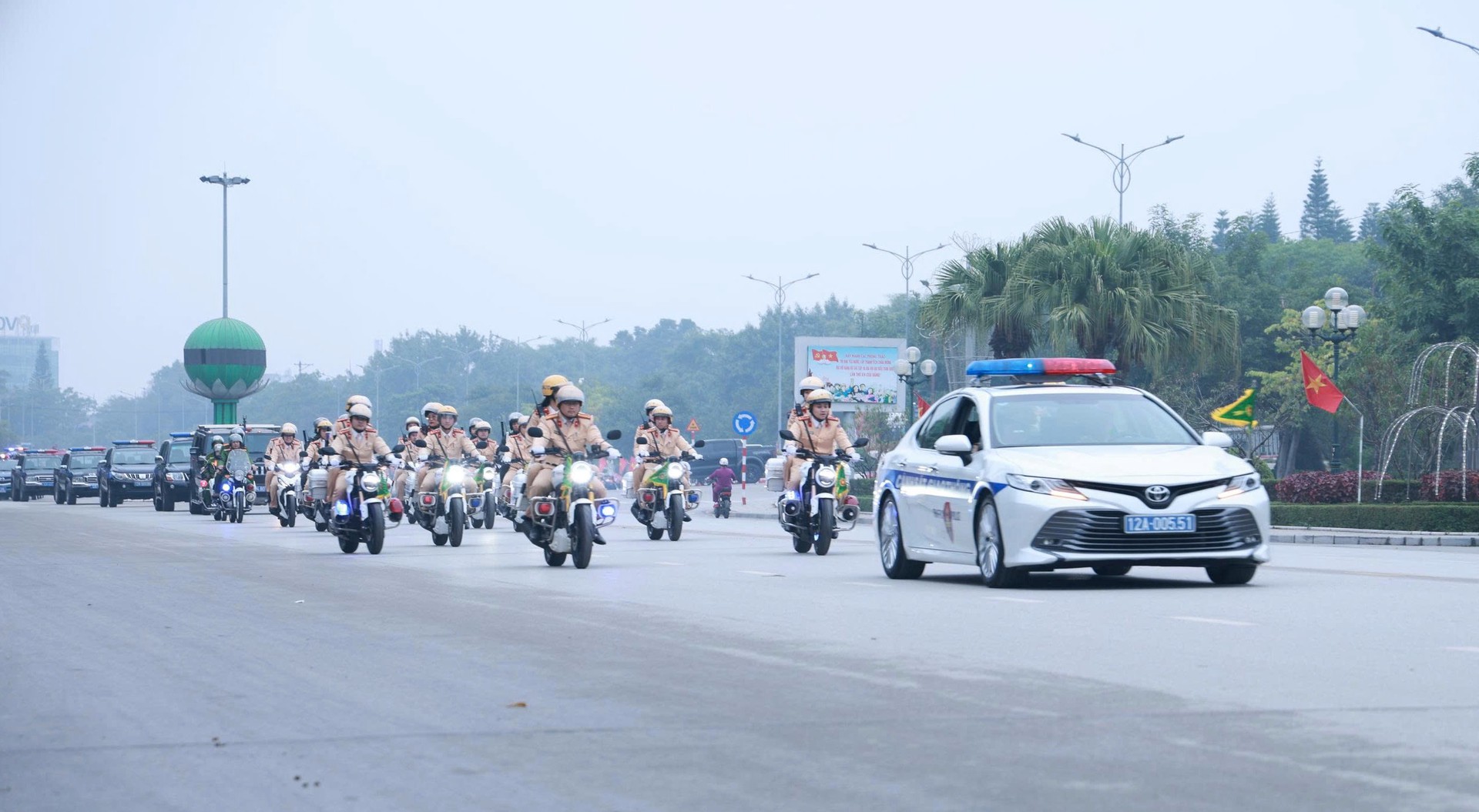 Ảnh 5. Công an tỉnh Lạng Sơn ra quân triển khai đợt cao điểm tấn công, trấn áp tội phạm, đảm bảo an ninh, trật tự các sự kiện chính trị quan trọng của đất nước và Tết Nguyên đán Bính Ngọ 2026.jpg