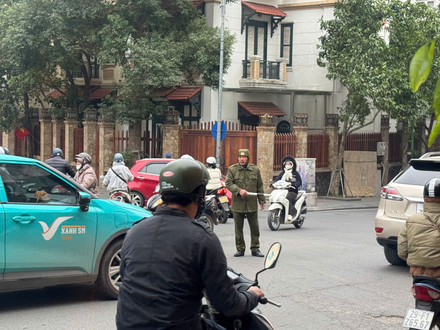 chốt thanh niên-thụy khuê.jpg