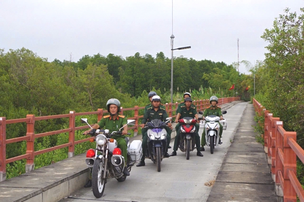 LỰC LƯỢNG CHỨC NĂNG XÃ VĨNH HẬU TUẦN TRA.jpg