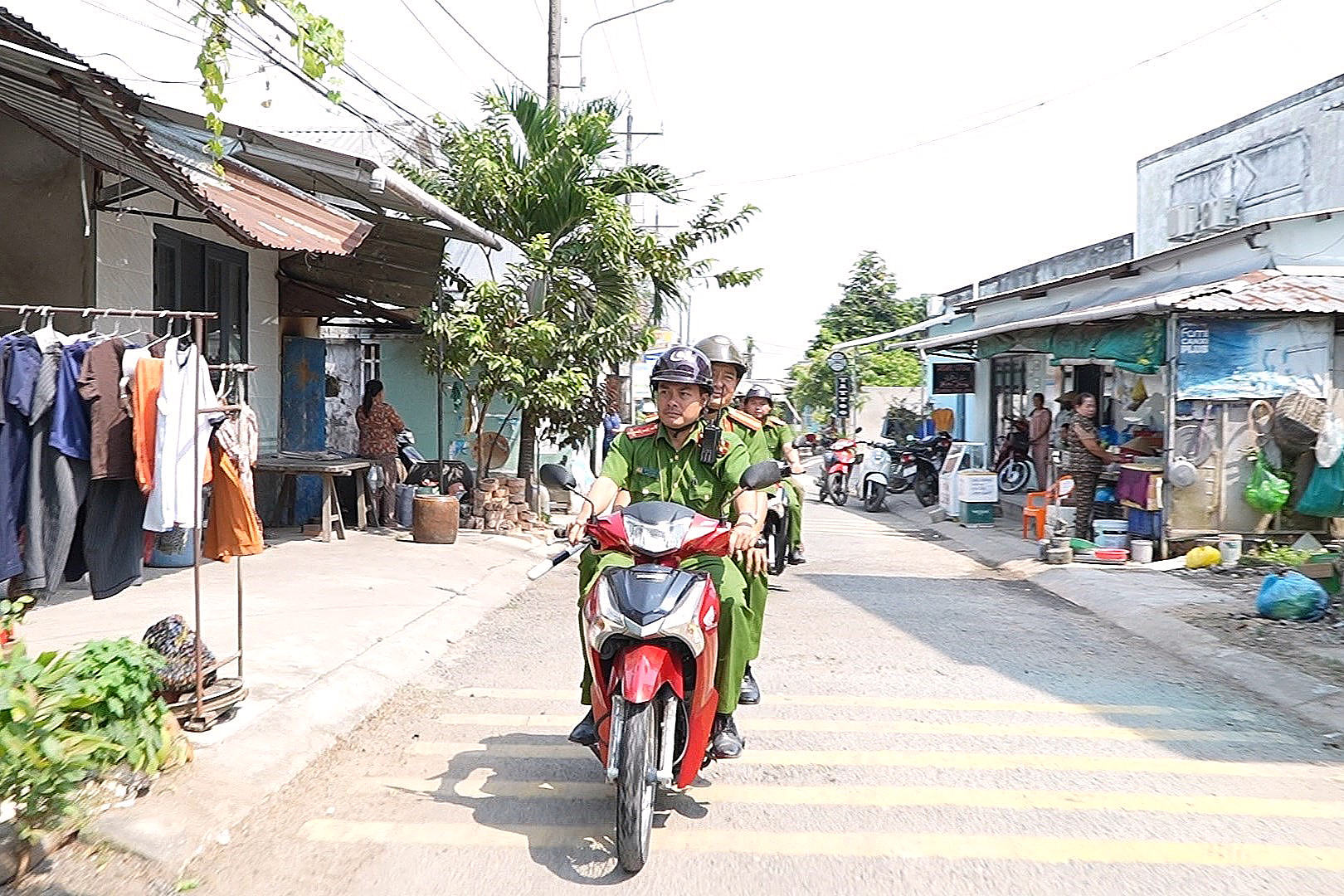 3-Tuan tra bam sat dia ban.jpg