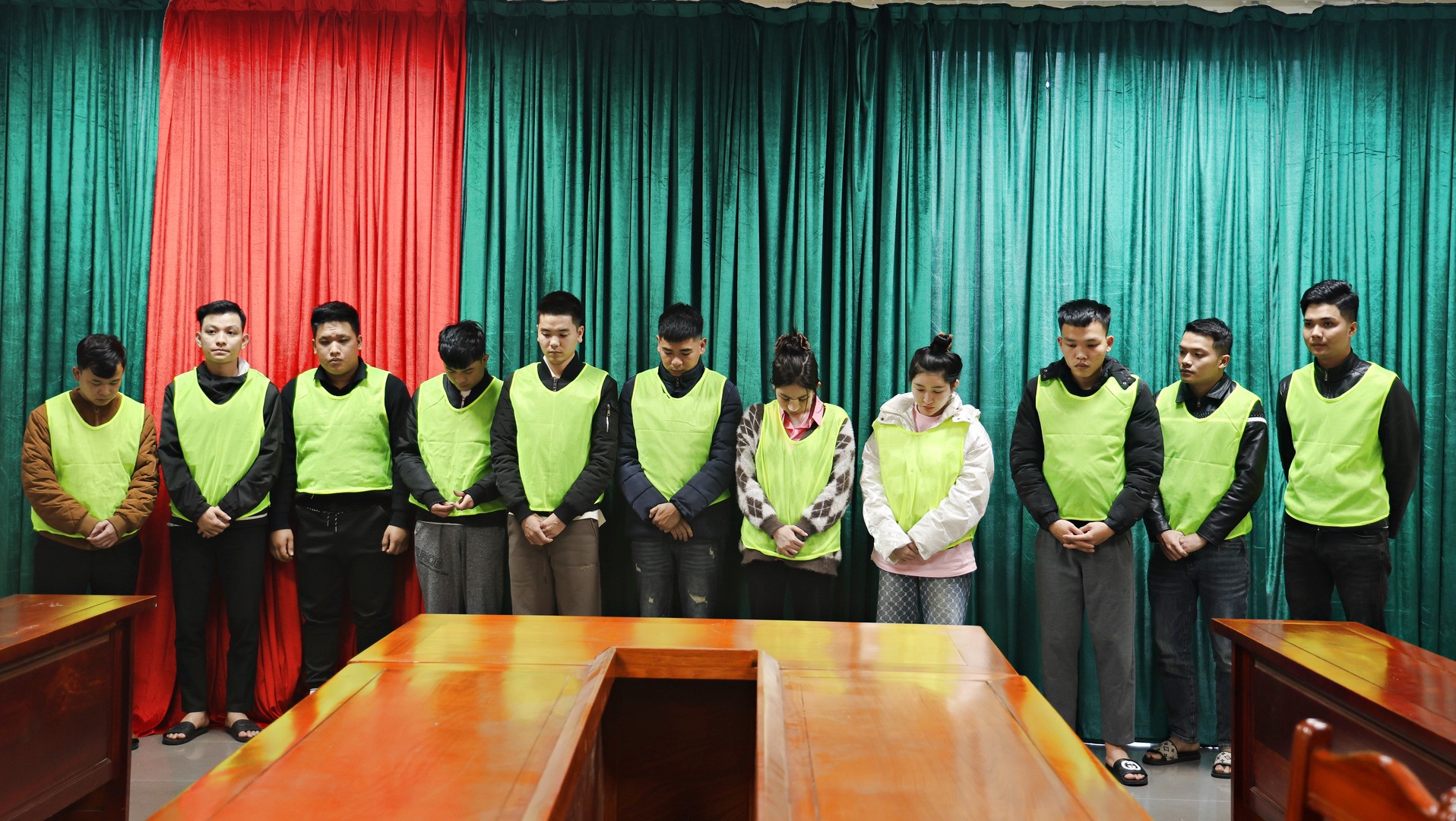 Các đối tượng tại Cơ quan Công an.JPG