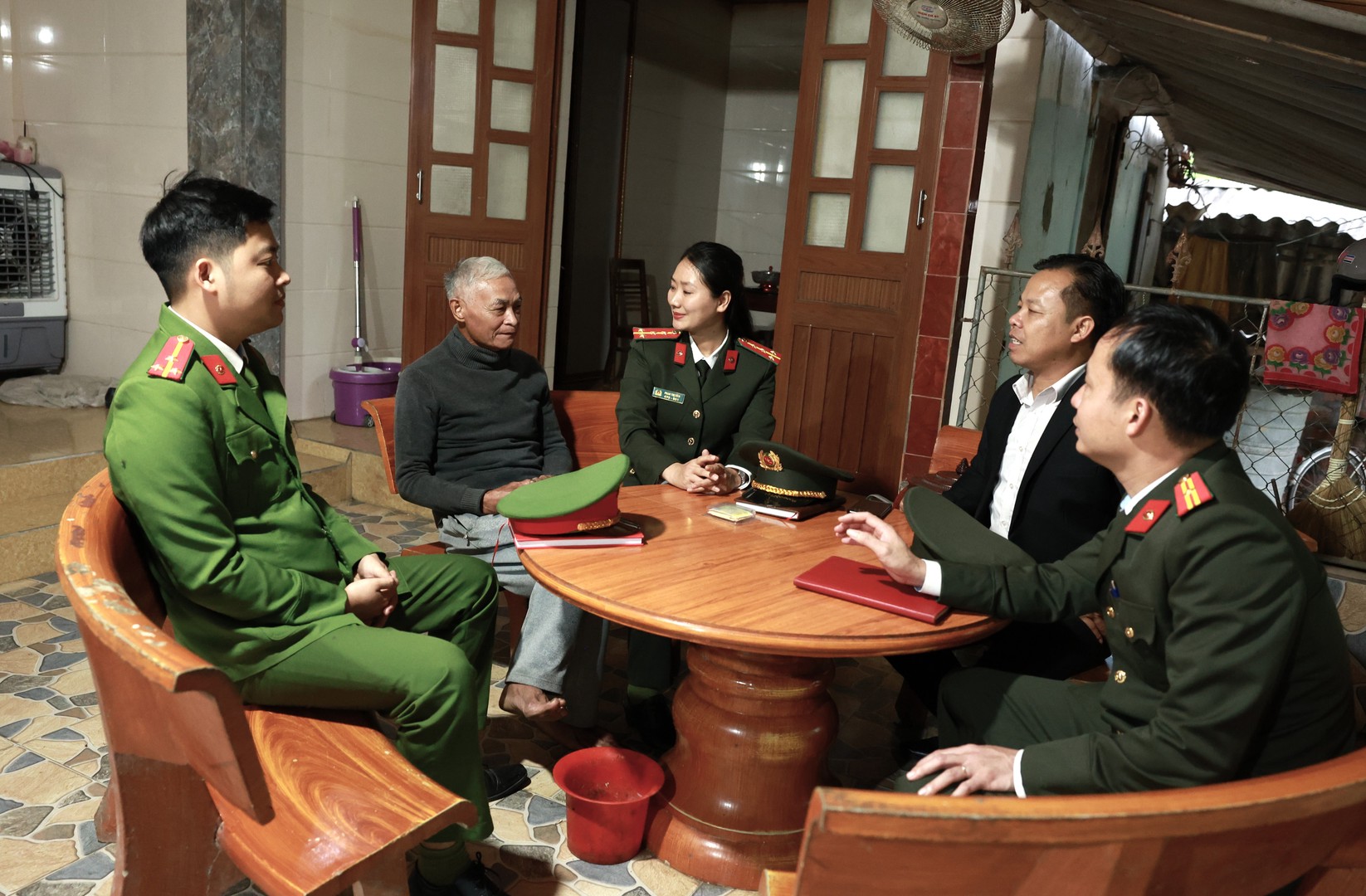 gan dan hieu dan.JPG