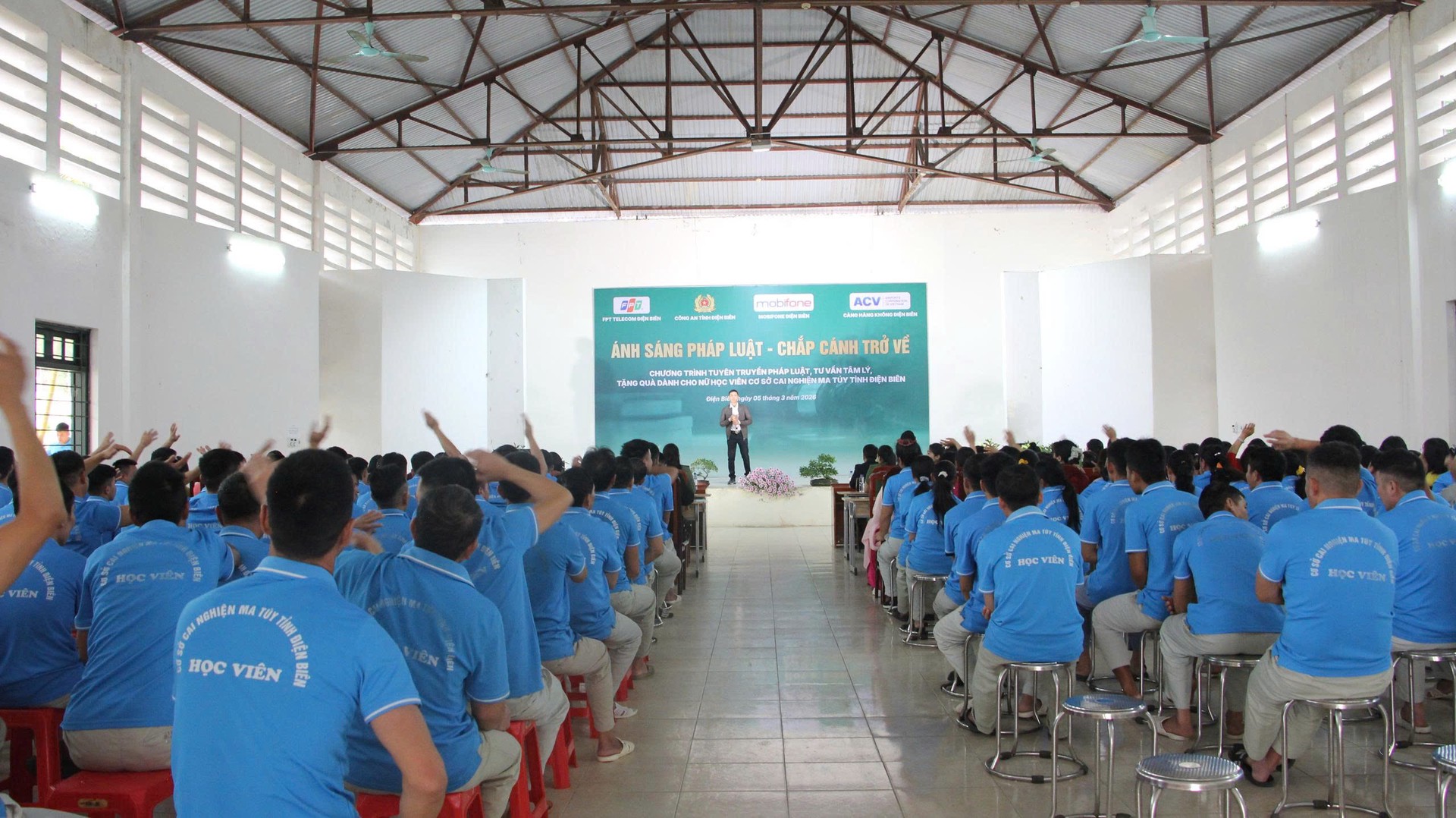 Chương trình Ánh sáng pháp luật - Chắp cánh trở về .jpg