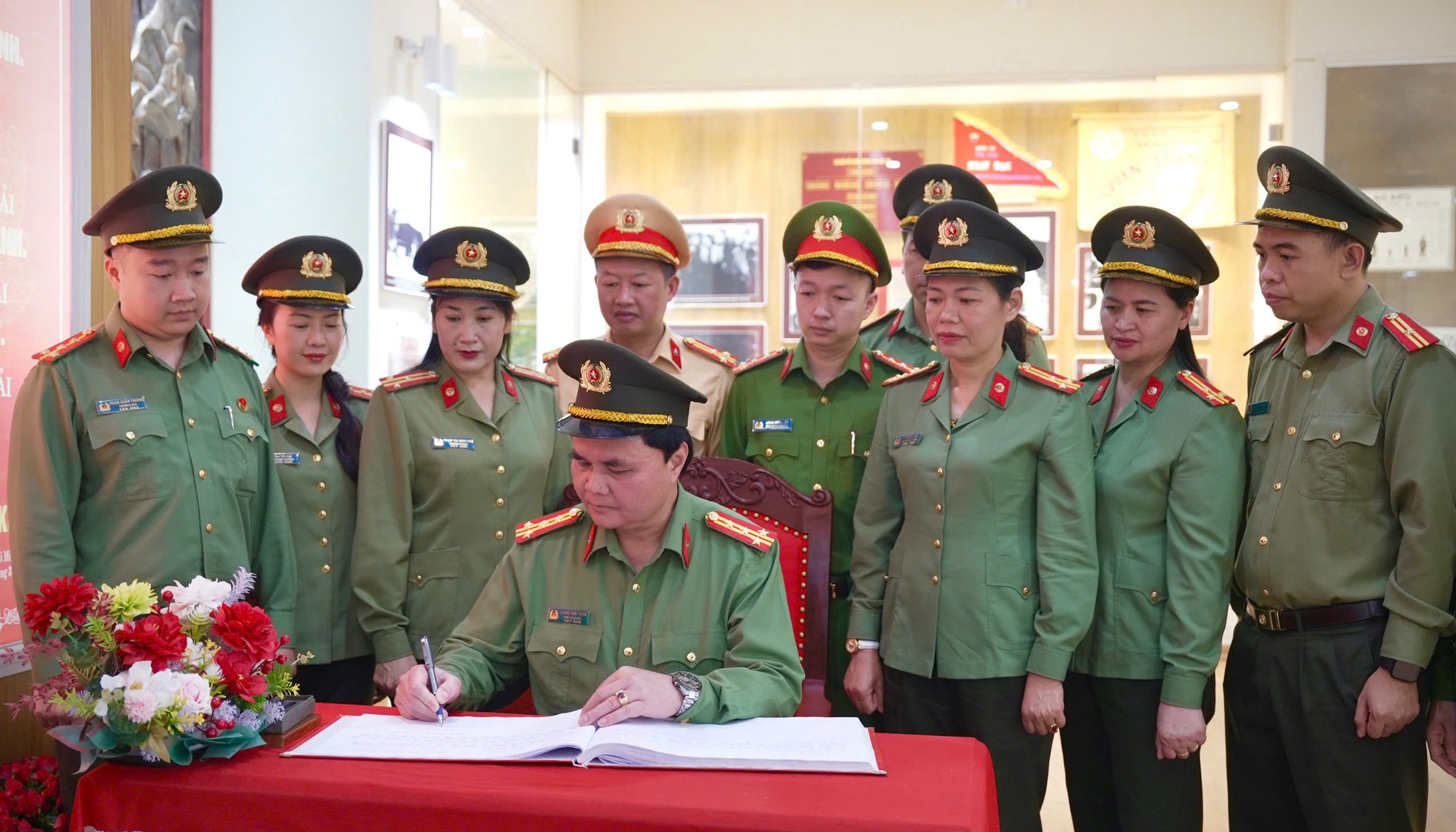 4308360418875927359 (1).jpg