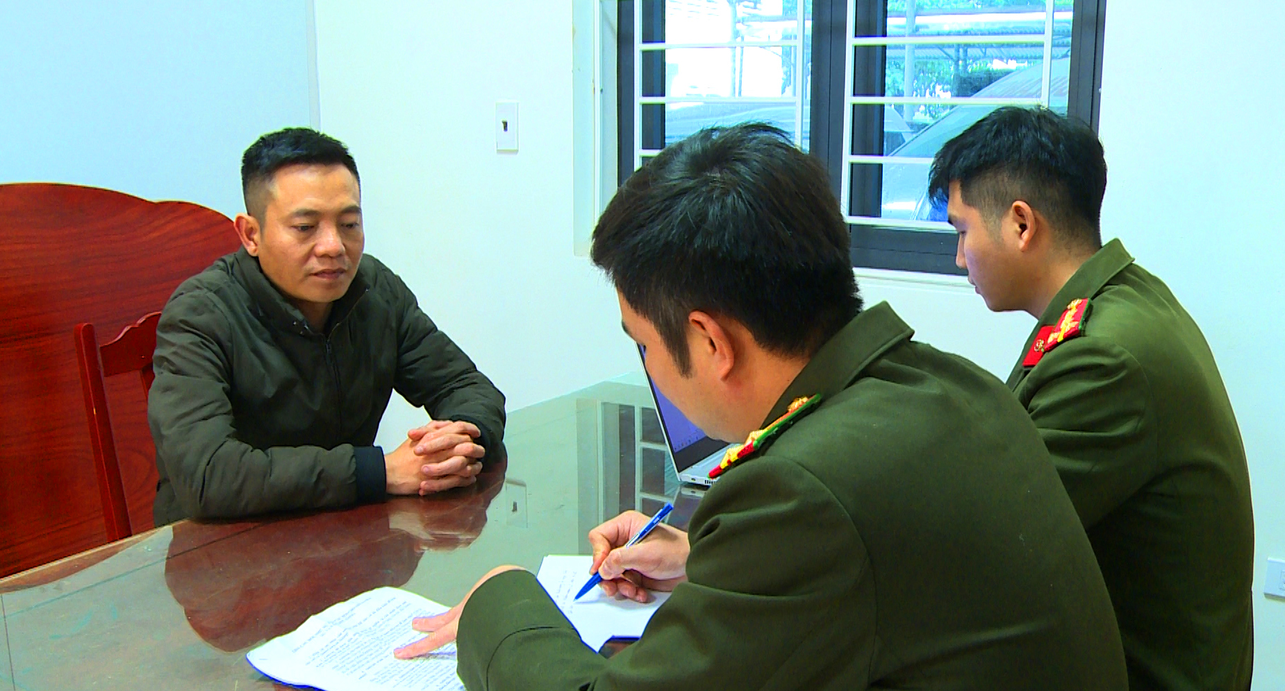 3. Hoang Van Toan.jpg