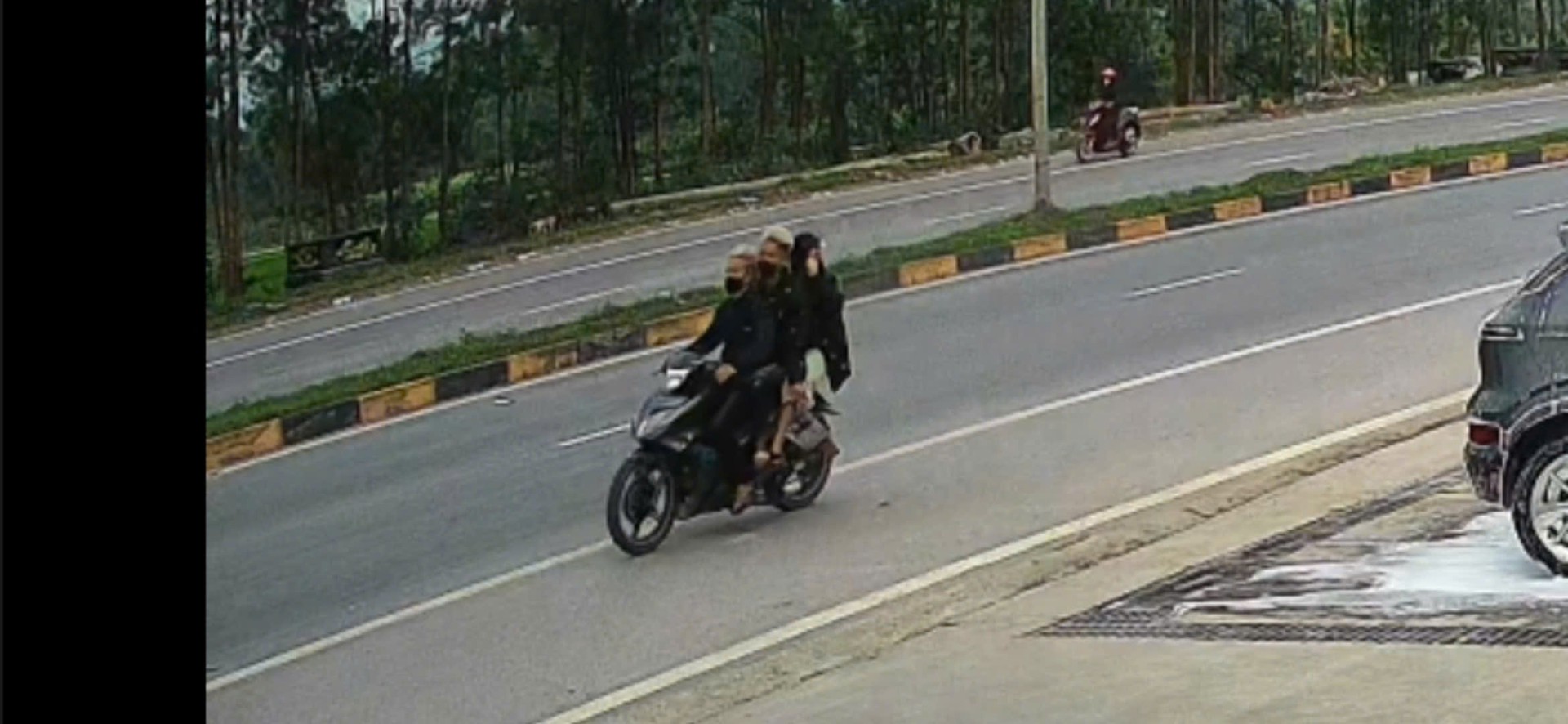 Hình ảnh các đối tượng qua trích xuất camera.jpg