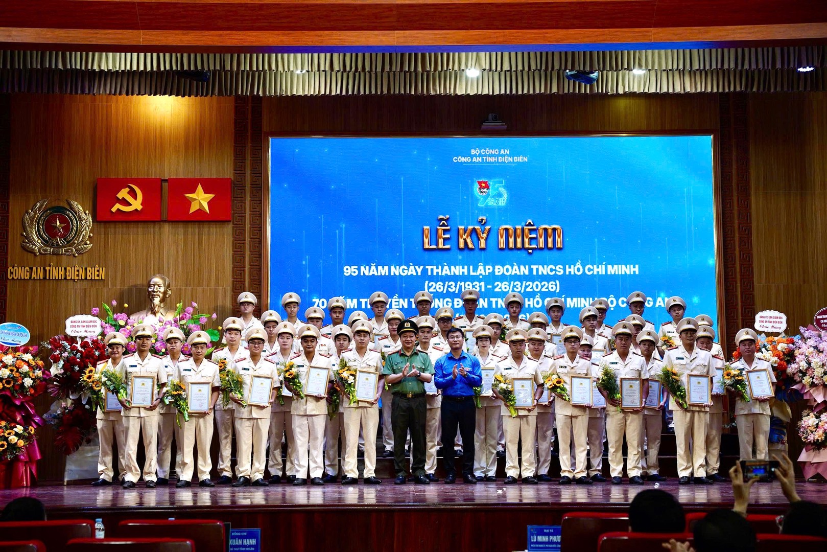 20 chi đoàn, đoàn cơ sở xuất sắc và 25 thanh niên tiên tiến làm theo lời Bác giai đoạn 2023 - 2025.jpg