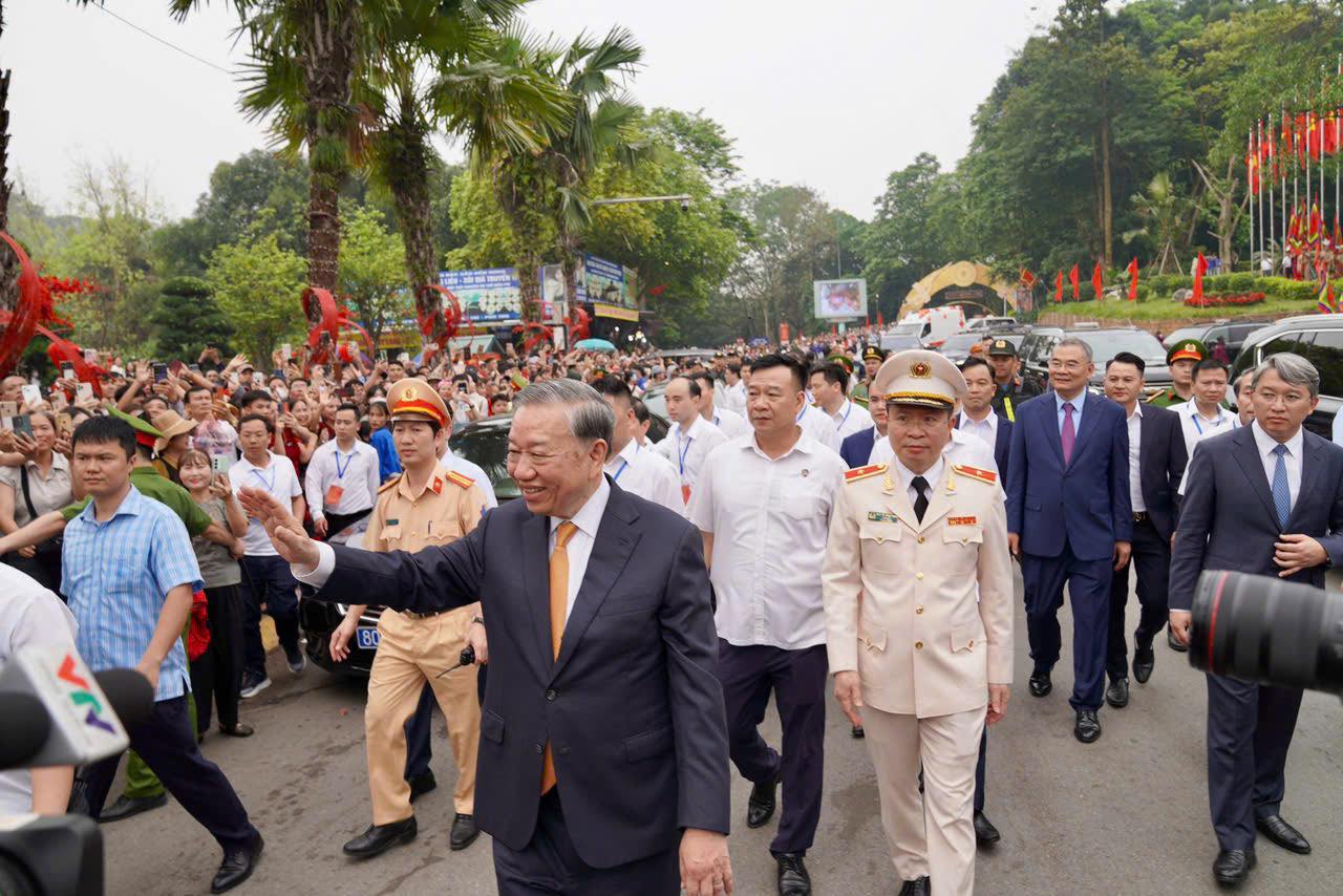 TBT-TL-10-03 (3).jpg