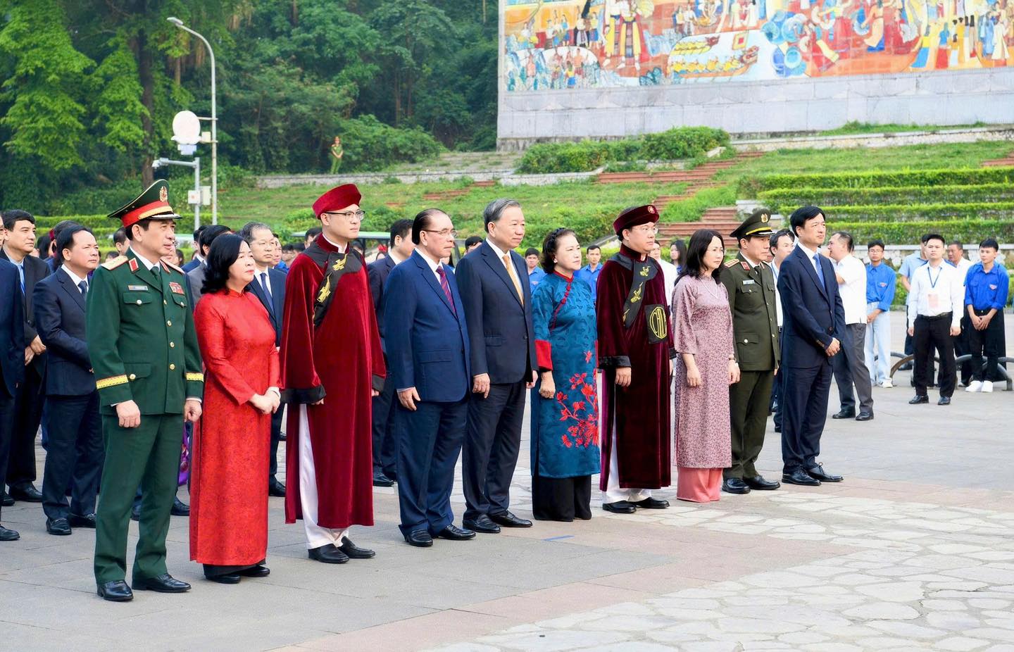 TBT-TL-10-03 (1).jpg