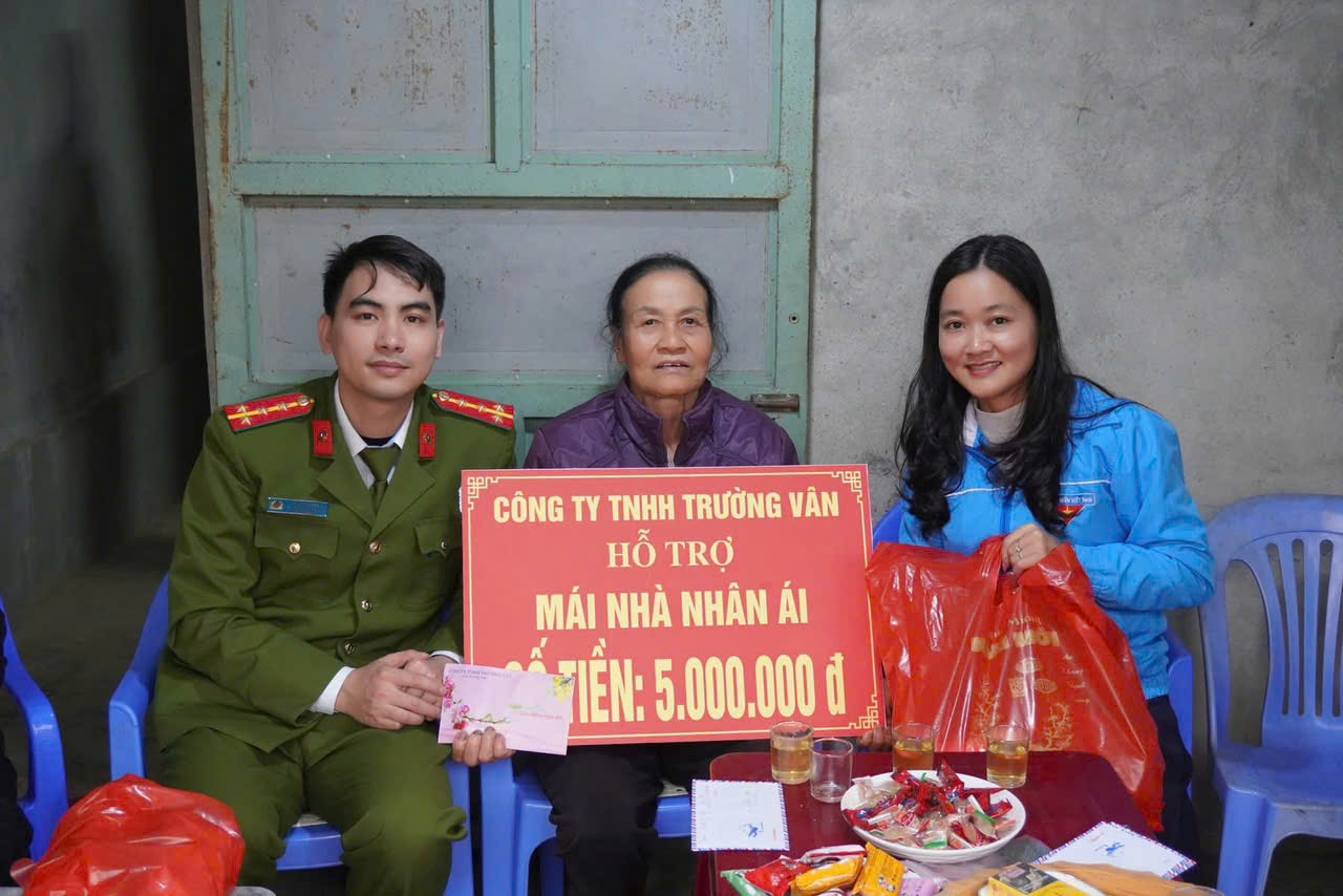 Ảnh hỗ trợ kinh phí sửa nhà.jpg