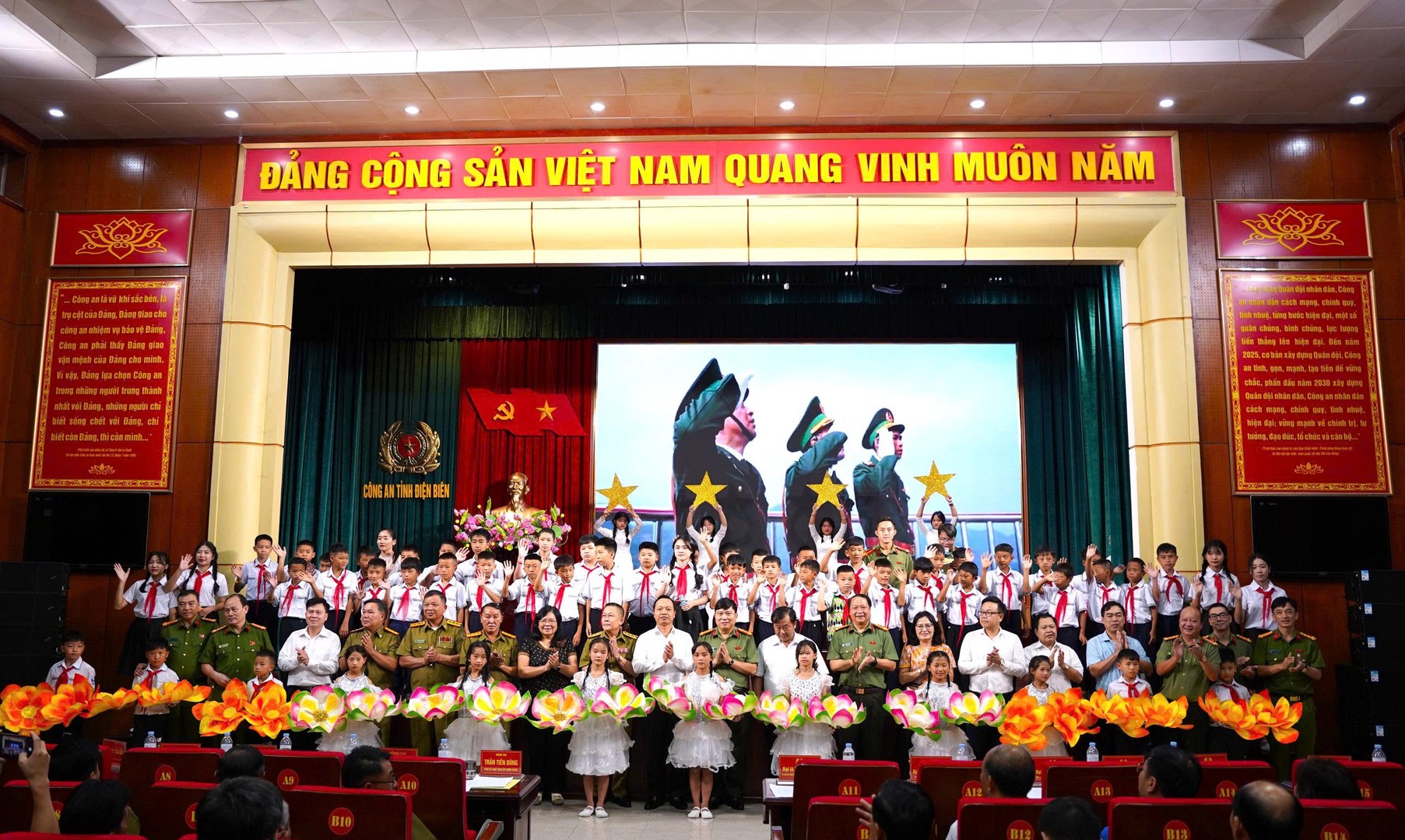 z7800174533975_77b5738f65ecff1351f2a1e07bf2feb9.jpg