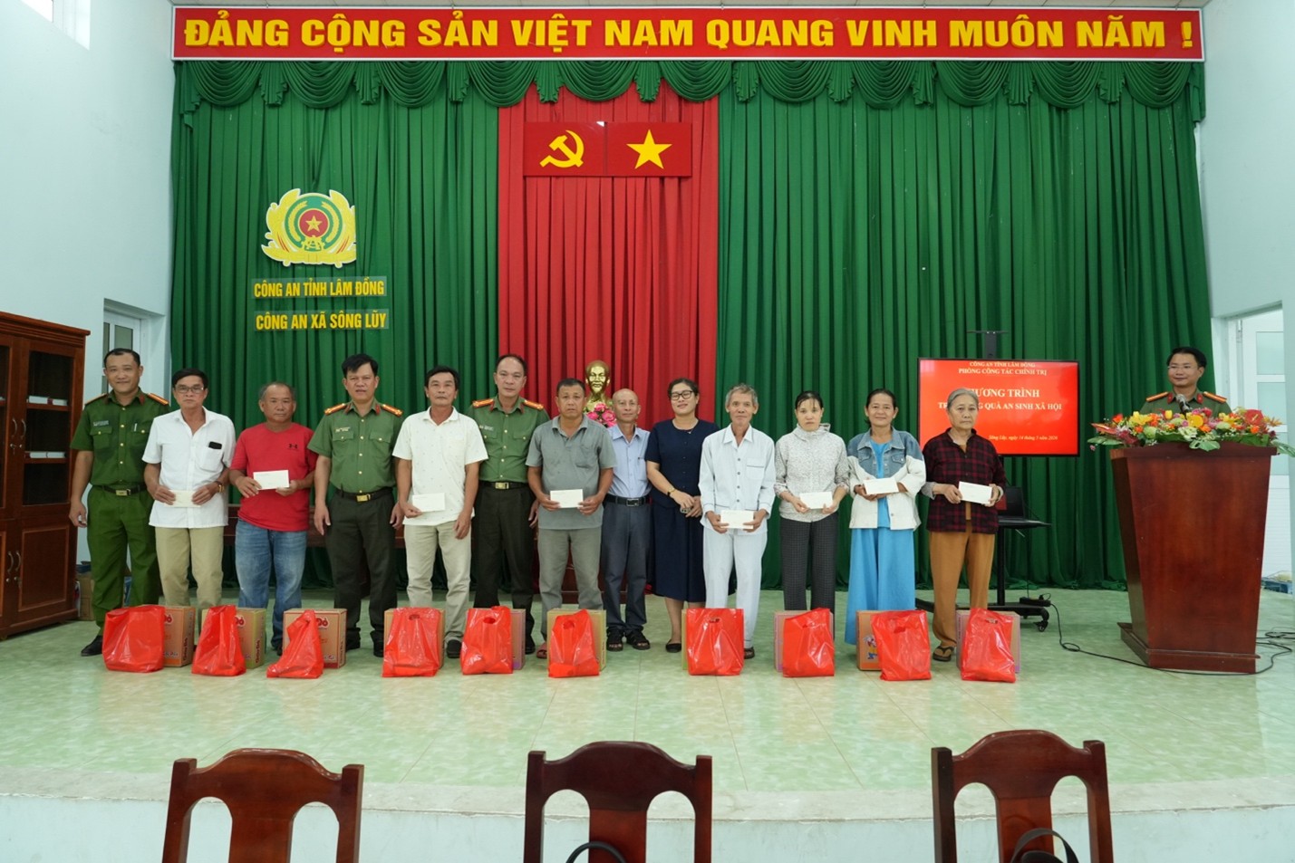Lan tỏa nghĩa tình vì Nhân dân phục vụ tại Đặc khu Phú Quý8.jpg