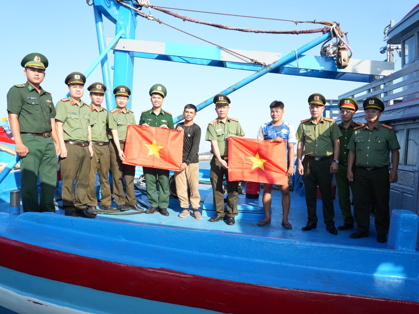 Lan tỏa nghĩa tình vì Nhân dân phục vụ tại Đặc khu Phú Quý5.jpg