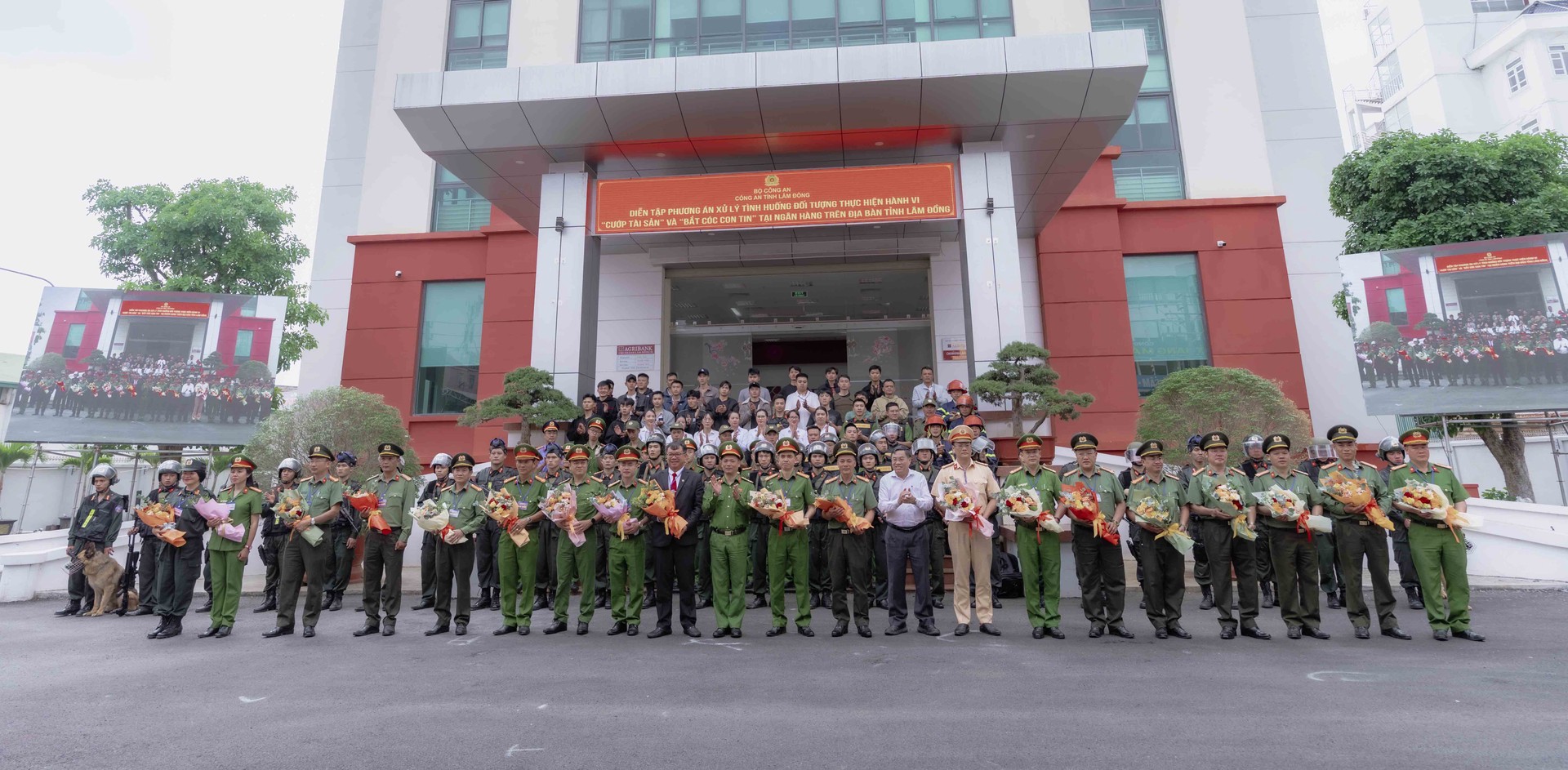 Diễn tập cướp ngân hàng14.jpg