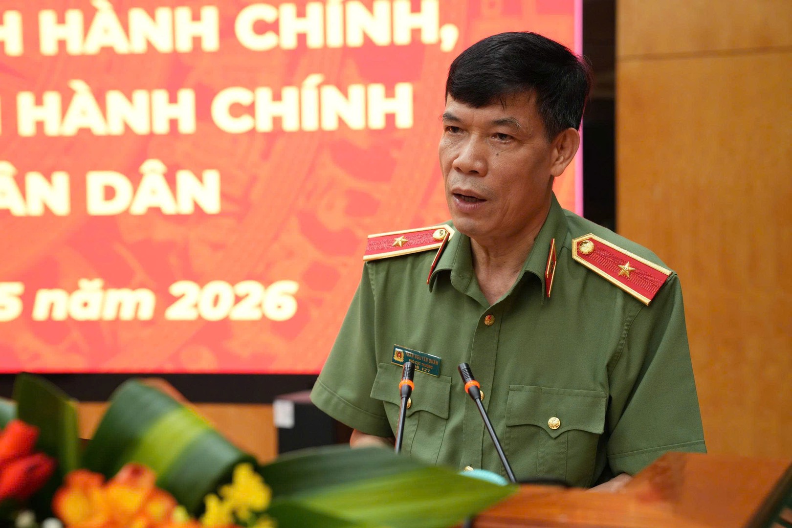 Thiếu tướng Trần Nguyên Quân, Phó Cục Trưởng Cục Pháp chế và cải cách hành chính tư pháp Bộ Công an chủ trì hội thảo.jpg