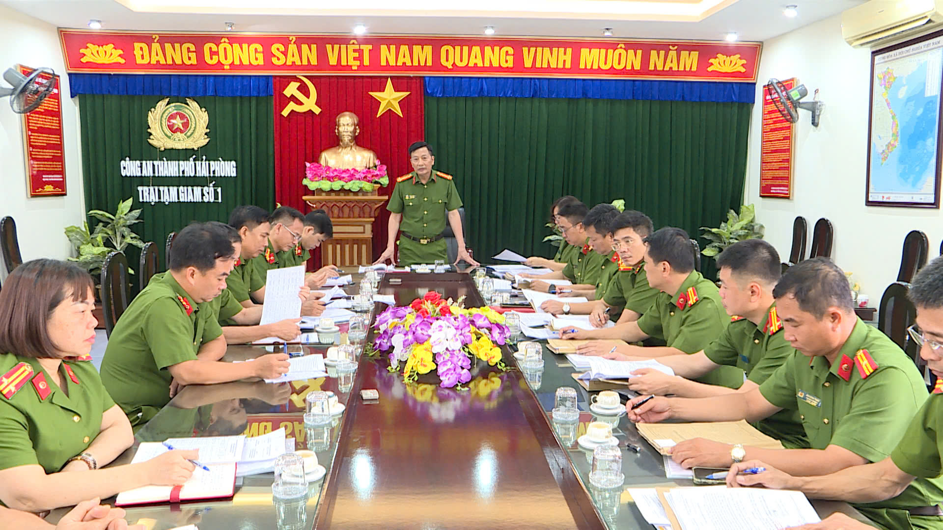 Trại giam 2.jpg