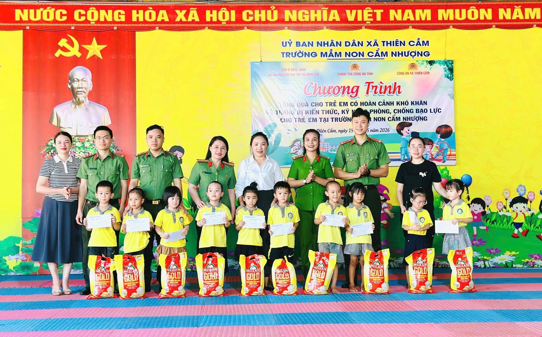 z7862577211312_cccab47056775cbd0090a998aa0ffdca.jpg
