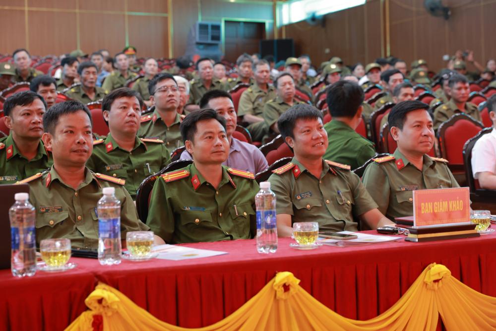 6a113063aab3d.jpg