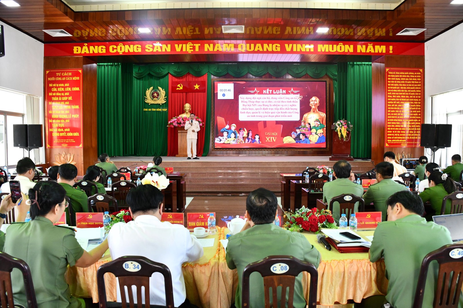 Thí sinh dự thi. Ảnh Thành Việt.jpg