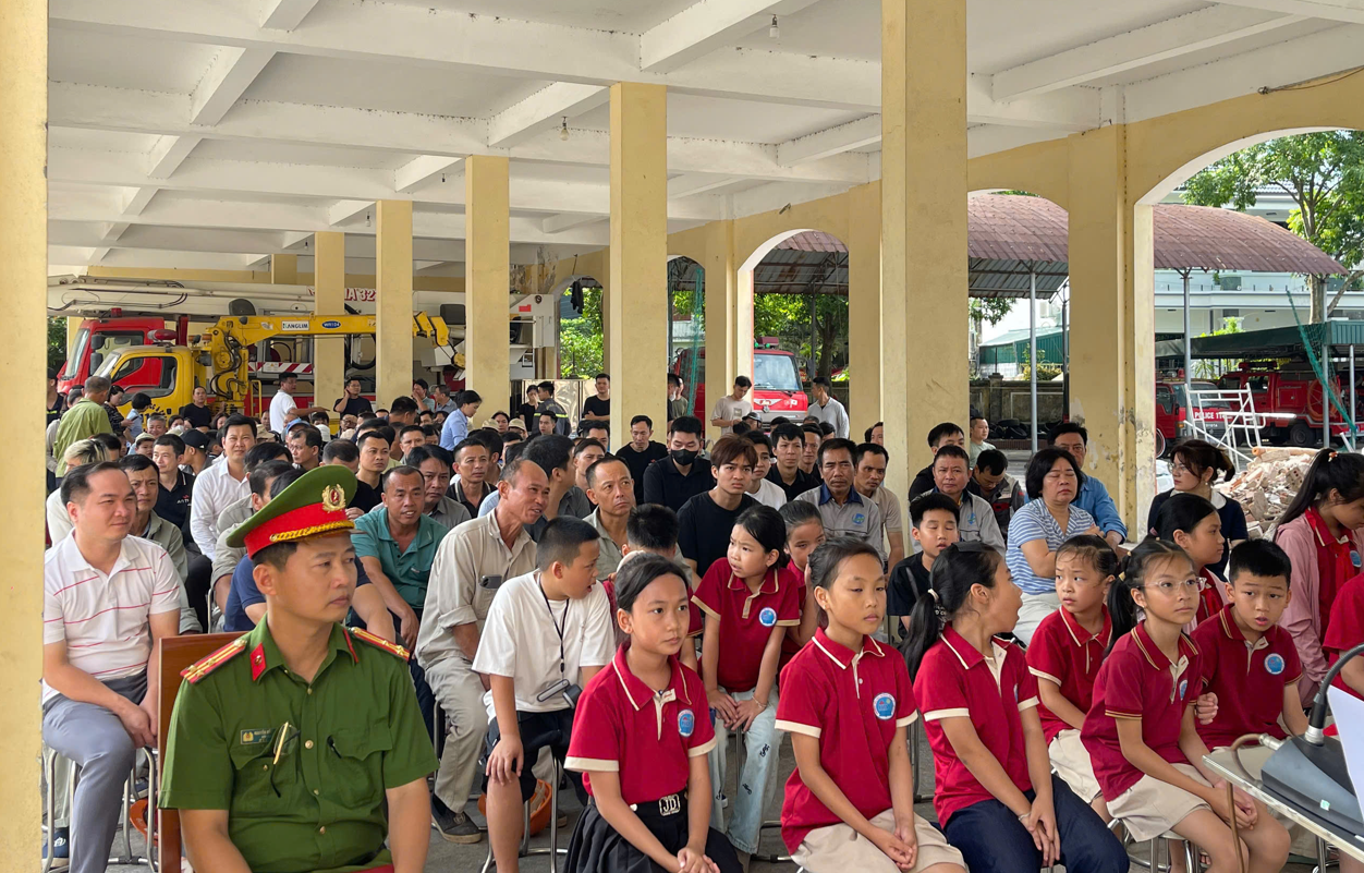 1.2. phát biểu.PNG
