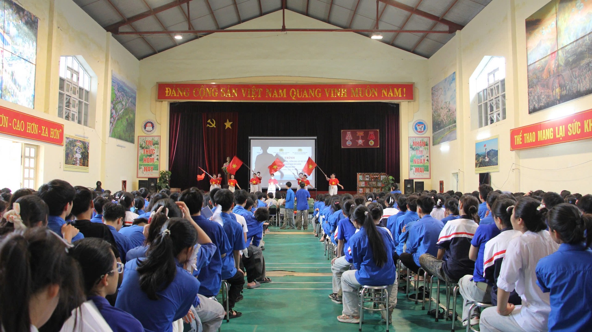 Tuyên truyền phòng chống bạo lực học đường.jpg