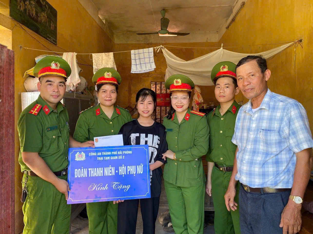 Cùng em đến trường 2.jpg