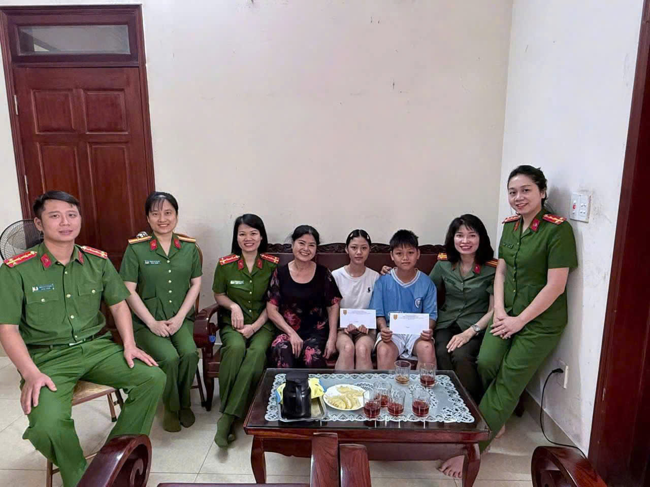 Cùng em đến trường 1.jpg