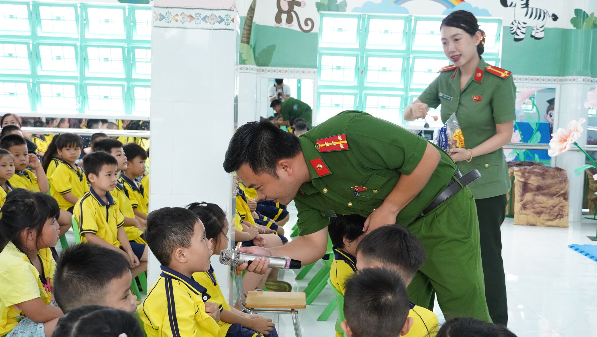 Một số hình ảnh tại chương trình (5).JPG