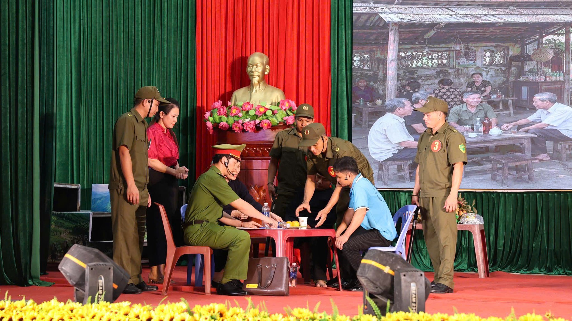 an ninh cơ sở giỏi xã Phú Lương.jpg