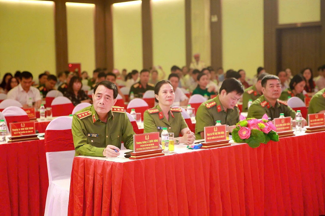 2aoboqbn3y627sqdehteysmmhj7l8xk7a94rx76u12.jpg