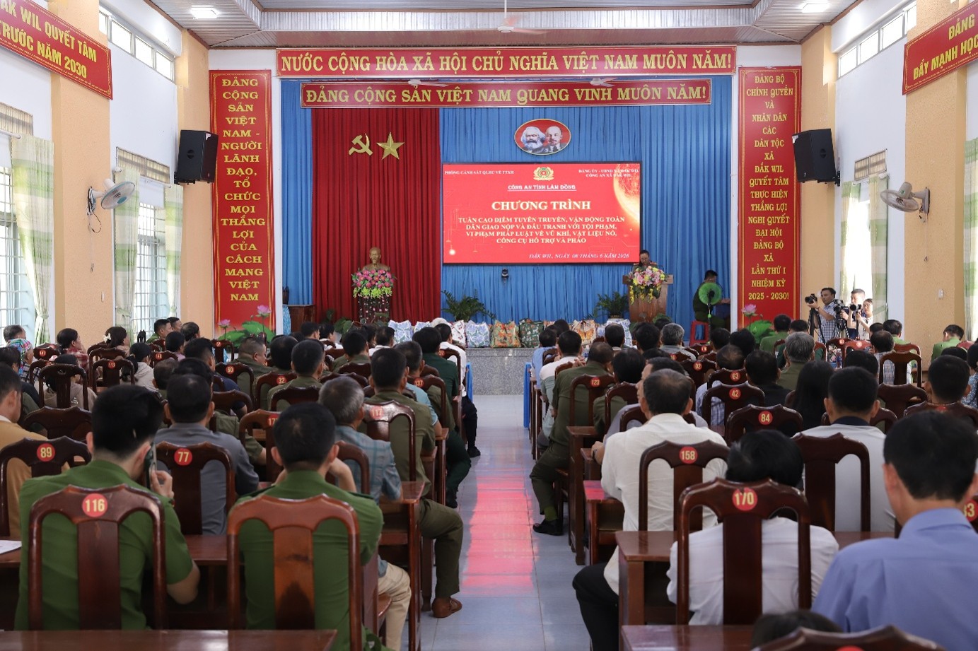 Hiệu quả từ tuần cao điểm thu hồi vũ khí tại 5 xã biên giới.jpg