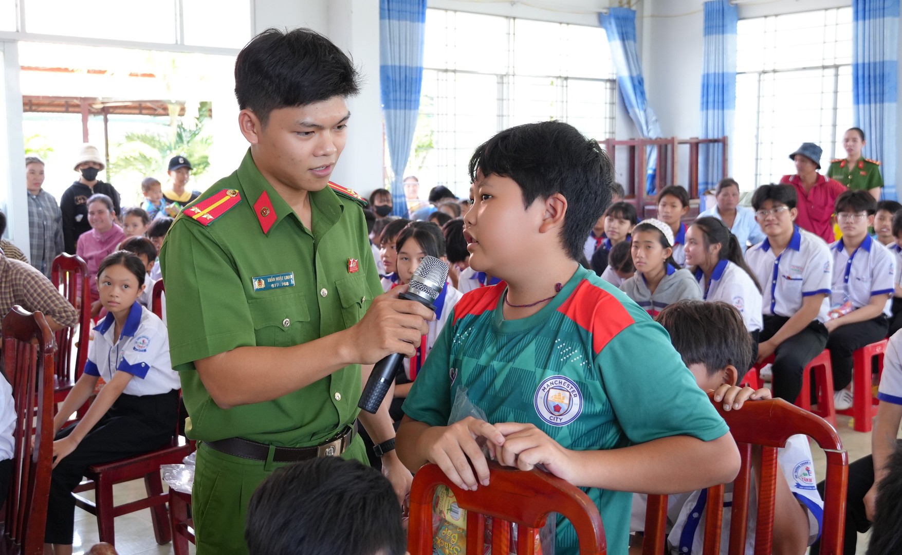 Tuyên truyền phòng, chống ma túy. Ảnh Trọng Tín.JPG