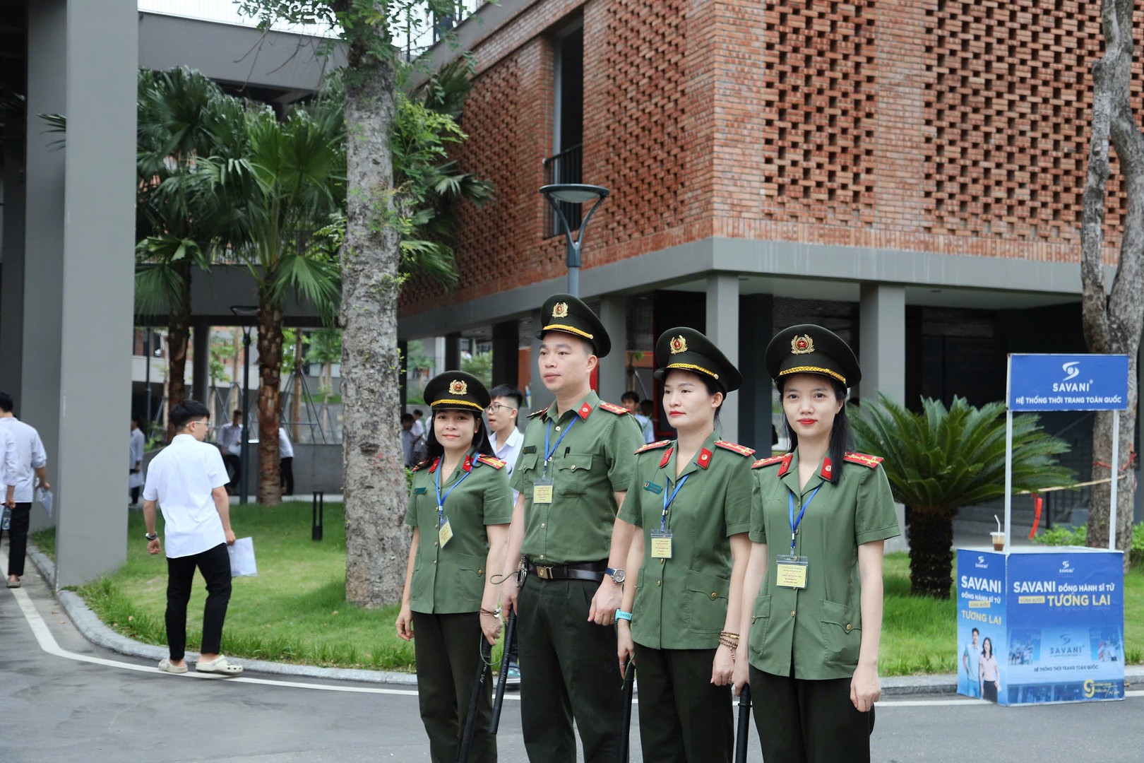 4. Đảm bảo ANTT các kỳ thi các kỳ thi tuyển sinh, thi tốt nghiệp và các kỳ thi quan trọng diễn ra trên địa bàn.jpg