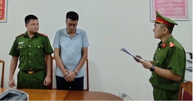 Cơ quan Công an công bố các quyết định khởi tố, bắt bị can để tạm giam đối với Vũ Công Giang.jpg