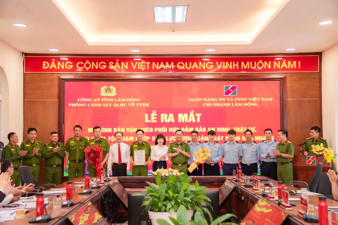 Mô hình dân vận khéo góp phần bảo vệ dòng chảy tài chính7.jpg
