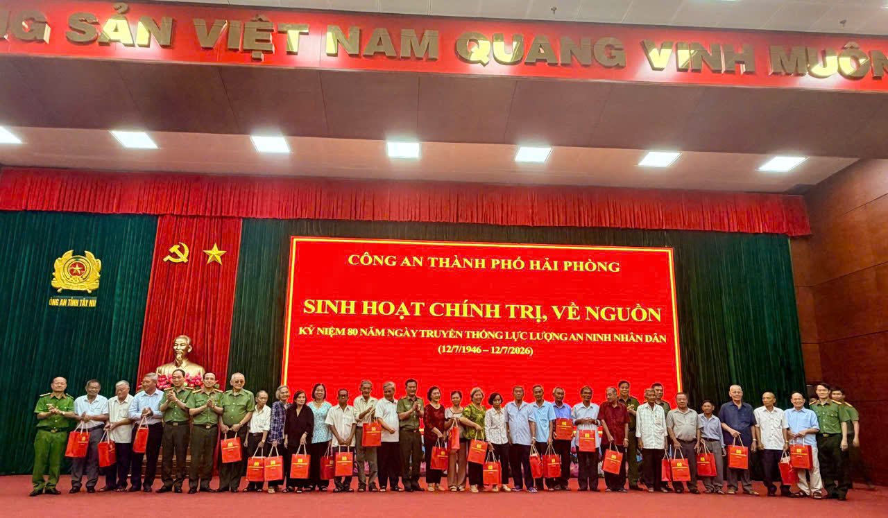 về nguồn 4.jpg
