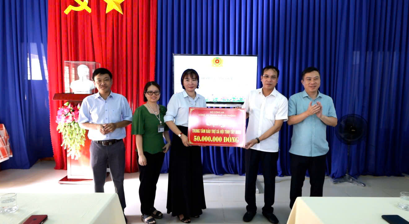 về nguồn 7.jpg