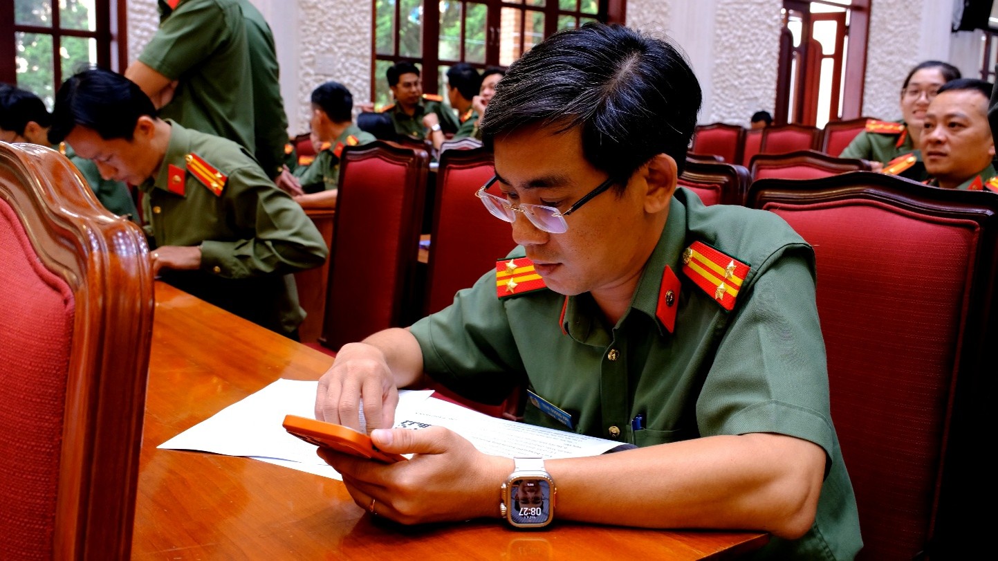 Sôi nổi Hội thi tìm hiểu kiến thức nghiệp vụ cơ bản của lực lượng An ninh nhân dân5.jpg