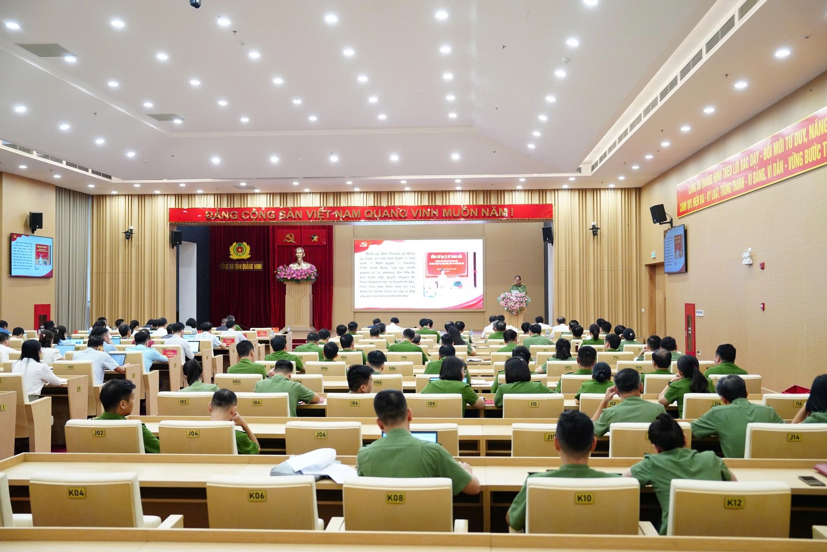anh 1.jpg