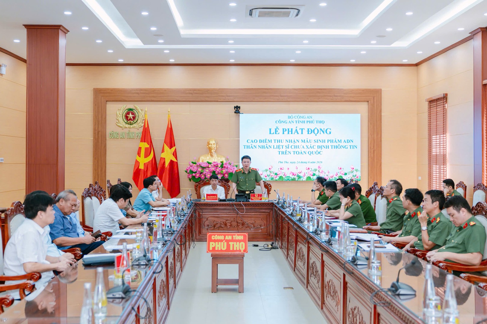 Toàn cảnh Lễ phát động tại điểm cầu Phú Thọ.jpg